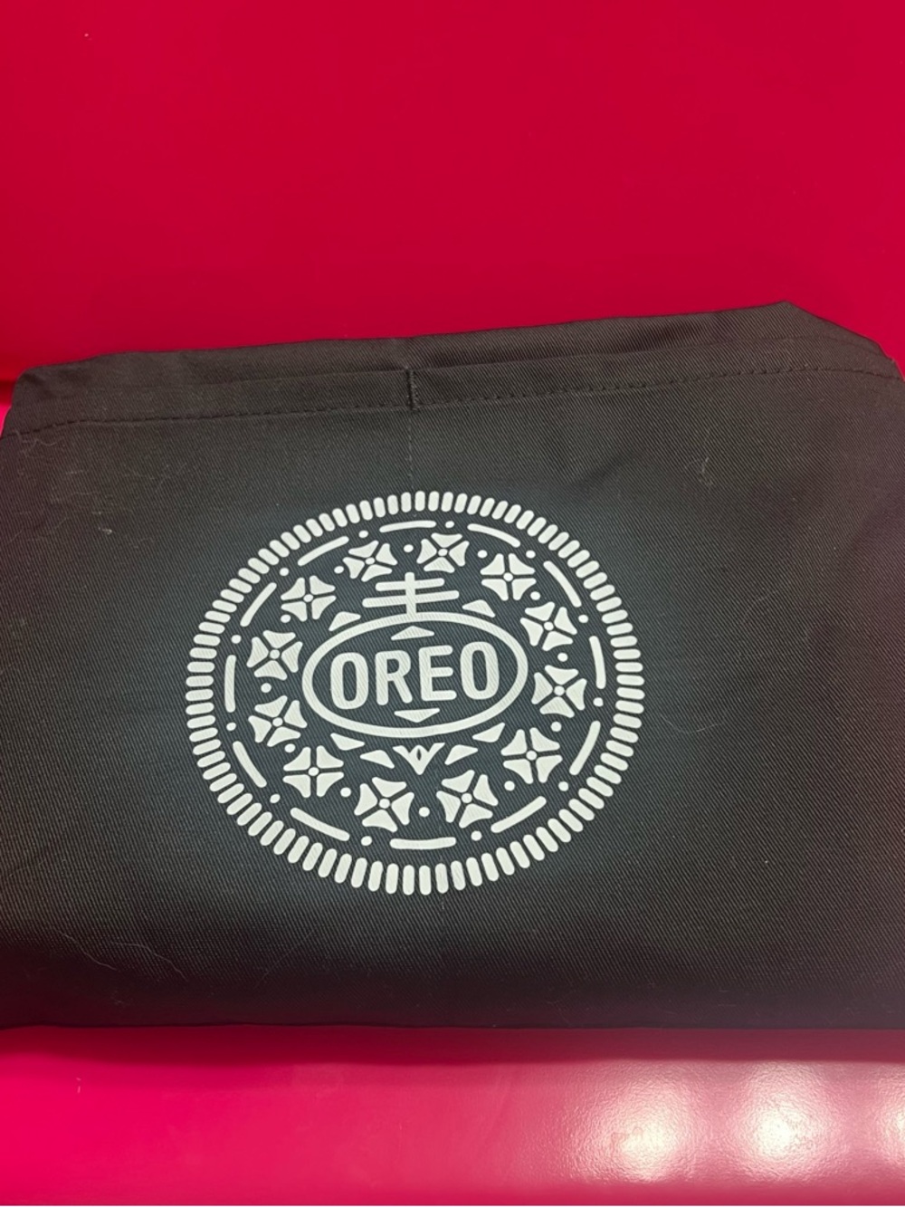 Oreo Black Cotton Kitchen Apron - Picture 5 of 5